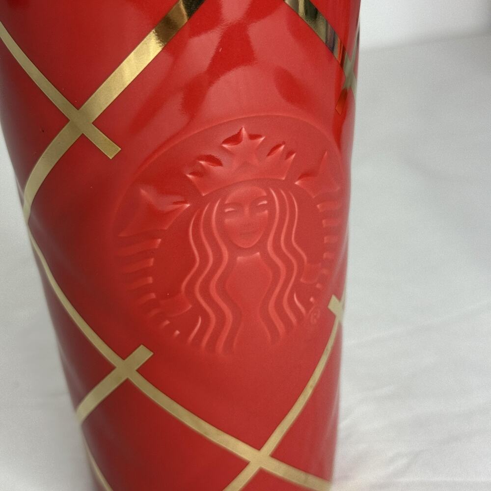 Starbucks Red Ceramic Travel Mug 10 oz 2016 Holiday Gold Lattice Embossed Logo
